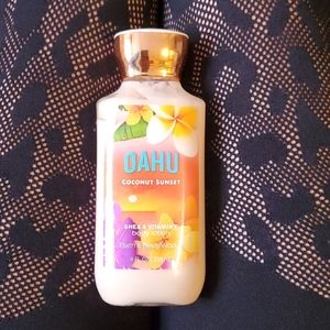 Bath & body works body lotion